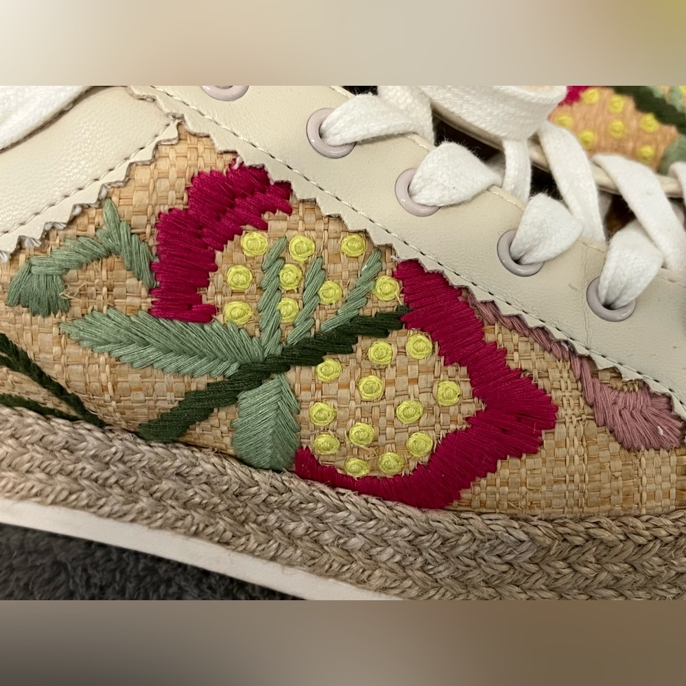 Dolce Vita Azalia Floral Embroidered Espadrille Lace-Up Sneakers. Multicolored 9 - Picture 4 of 16